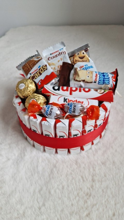 TORT KINDER UPOMINEK PREZENT URODZINY MIKOŁAJKI ŚWIĘTA SZKOŁA