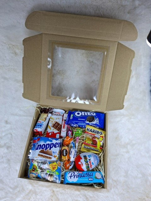 ZESTAW SŁODYCZY KINDER MIKOŁAJKI PREZENT PACZKA DLA DZIECI URODZINY