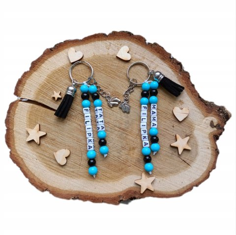 PIĘKNY BRELOCZEK DO KLUCZY Z KORALIKÓW