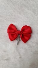 Broszka do wózka CZERWONA KOKARDKA Zawieszka KRZYŻ